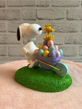 Peanuts Snoopy & Woodstock Easter Figurine